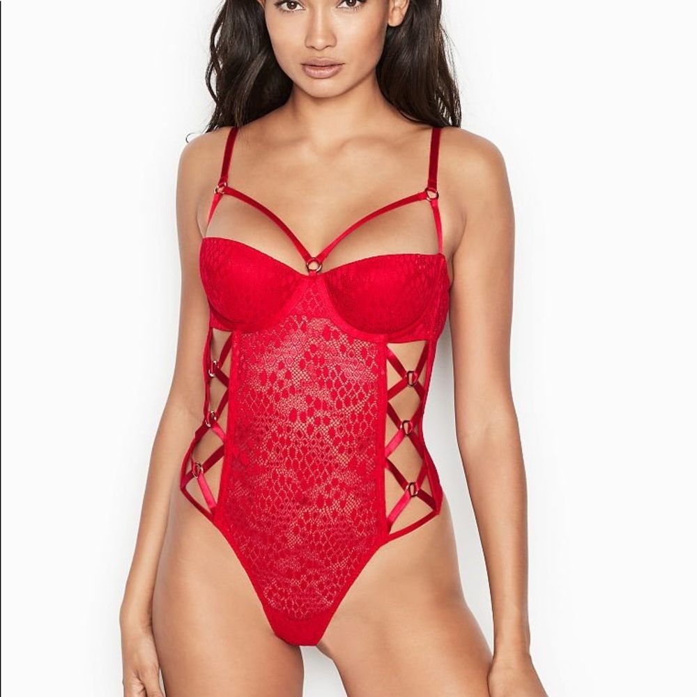 Victoria’s Secret Red Crisscross Ring Teddy